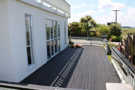 Photo of property in 67 Hartley Street, Foxton Beach, Foxton, 4815