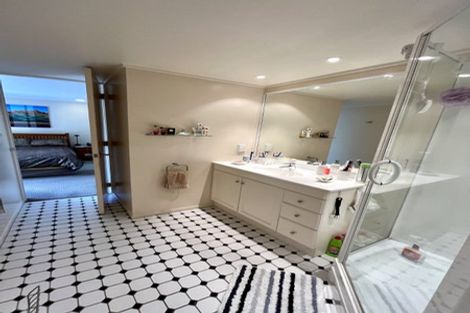 Photo of property in Highwic, 32u2 Hobson Street, Thorndon, Wellington, 6011