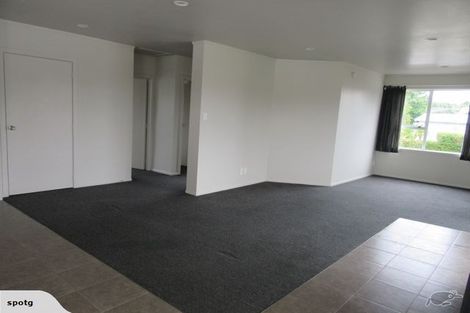 Photo of property in 8 Hinekohu Street, New Lynn, Auckland, 0600