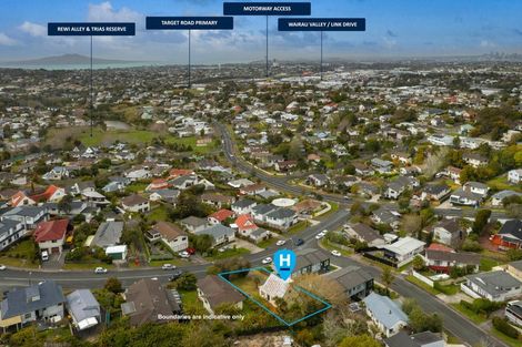 Photo of property in 8 Athena Drive, Totara Vale, Auckland, 0629