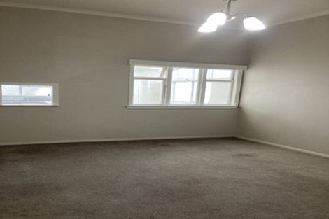 Photo of property in 11 Rua Street, Lyall Bay, Wellington, 6022