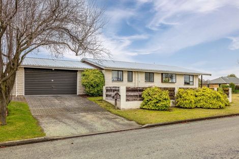 Photo of property in 12 Rex Place, Rangiora, 7400