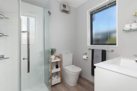 Photo of property in 15 Marymere Place, Hei Hei, Christchurch, 8042