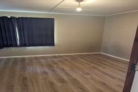 Photo of property in 354 Paparata Road, Bombay, 2675