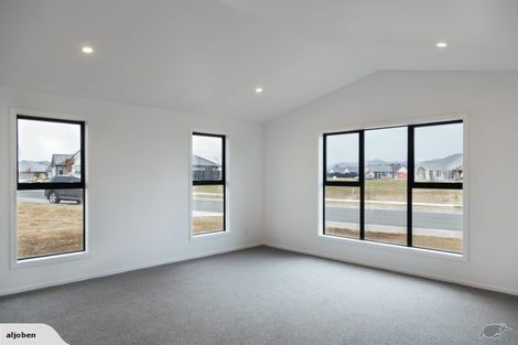 Photo of property in 12 Lewis Way, Cambridge, 3434