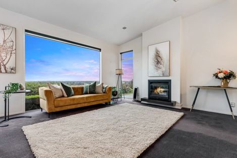 Photo of property in 47 Harry Dreadon Road, Opaheke, Papakura, 2584
