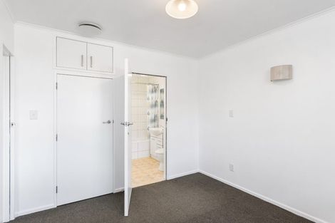 Photo of property in 8 Mamaku Street, Paraparaumu, 5032
