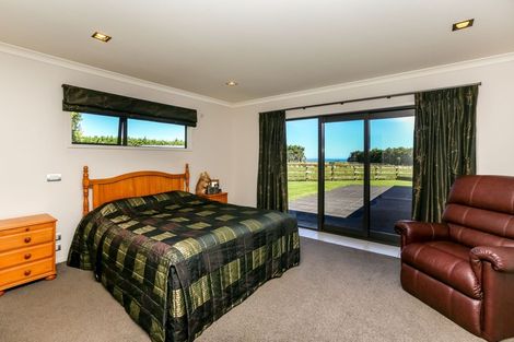 Photo of property in 939 Main North Road, Onaero, Waitara, 4383
