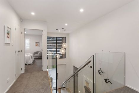 Photo of property in 35 Hawkesbury Avenue, St Albans, Christchurch, 8014