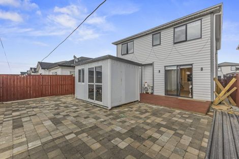 Photo of property in 25 Woven Place, Karaka, Papakura, 2113