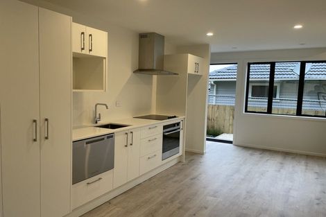 Photo of property in 7/63 Taikata Road, Te Atatu Peninsula, Auckland, 0610