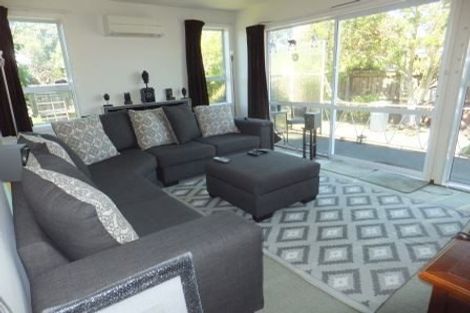 Photo of property in 102 Roberta Drive, Somerfield, Christchurch, 8024