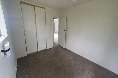 Photo of property in 24 Walton Street, Red Beach, 0932