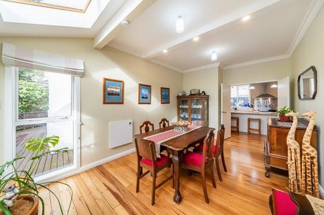 Photo of property in 42 Allington Road, Karori, Wellington, 6012