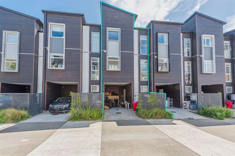 Photo of property in 25 Marine Parade, Hobsonville, Auckland, 0616