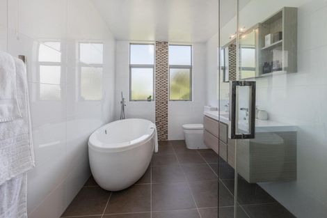Photo of property in 10 Hanmer Cove, Aotea, Porirua, 5024