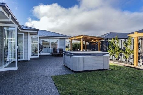 Photo of property in 33 Tripoli Street, Rangiora, 7400