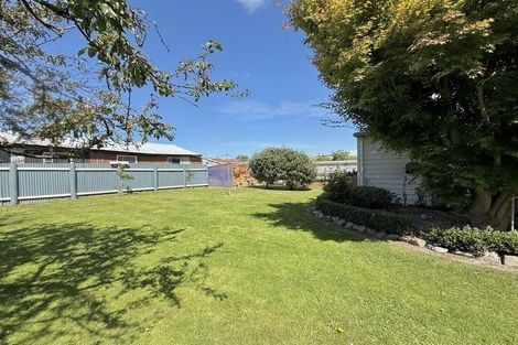 Photo of property in 25 Rhodes Street, Waimate, 7924