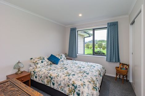Photo of property in 52 Garth Road, Levin, 5571