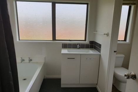 Photo of property in 24 Growers Lane, Mangere East, Auckland, 2024