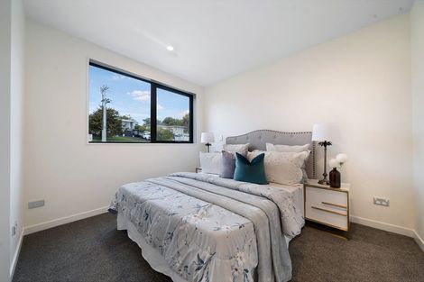 Photo of property in 28a Moire Road, Massey, Auckland, 0614
