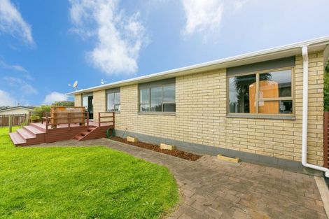 Photo of property in 9b Poplar Grove, Whalers Gate, New Plymouth, 4310