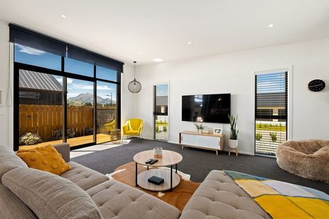 Photo of property in 4 Courthill Lane, Wanaka, 9305