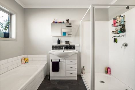 Photo of property in 122 Henry Street, Waikouaiti, 9510