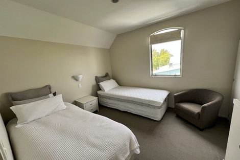 Photo of property in 2/39 Derby Street, St Albans, Christchurch, 8014