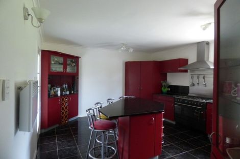 Photo of property in 164 Newlands Road, Newlands, Wellington, 6037