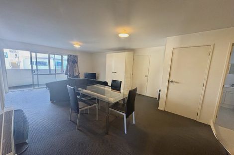 Photo of property in 4/27 Drummond Street, Mount Cook, Wellington, 6021