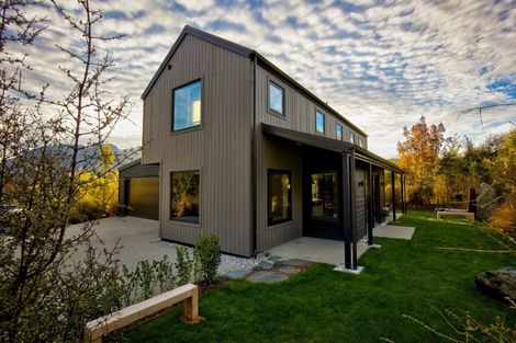 Photo of property in 1 Appin Court, Jacks Point, Queenstown, 9371