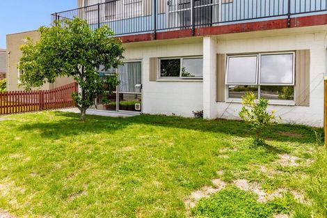 Photo of property in 1/8 Lee Road, Taradale, Napier, 4112