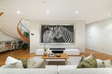 Photo of property in 17a Waitemata Road, Hauraki, Auckland, 0622