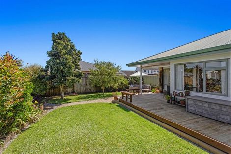 Photo of property in 24 Edgewater Grove, Whakatane, 3120