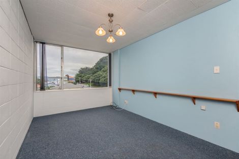 Photo of property in Beresford Apartments, 18/118u Russell Terrace, Berhampore, Wellington, 6023