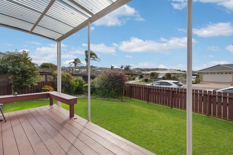 Photo of property in 75 Lakeside Drive, Orewa, 0931