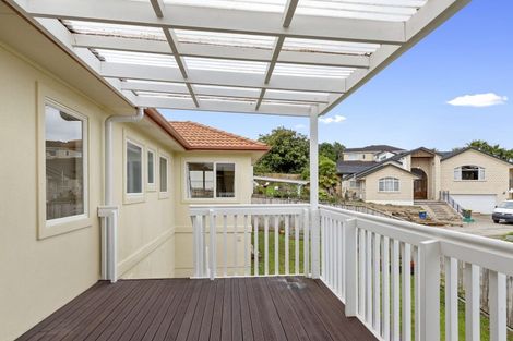 Photo of property in 22 Kinleith Way, Albany, Auckland, 0632