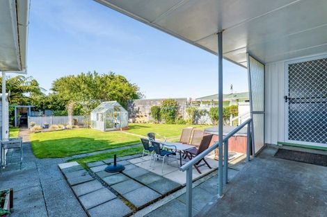 Photo of property in 2 Turuturu Road, Hawera, 4610