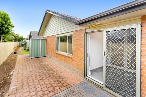 Photo of property in Waimanu Bay Village, 9/1 Piriti Drive, Te Atatu Peninsula, Auckland, 0610