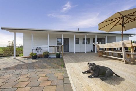 Photo of property in 93 James Mackie Road, Helensville, 0875