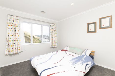 Photo of property in 17 Bickerton Rise, Churton Park, Wellington, 6037