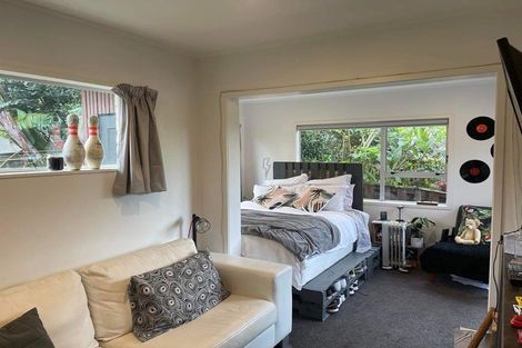 Photo of property in 2/2 Northwick Place, Hillcrest, Auckland, 0627