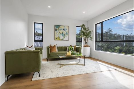 Photo of property in 17 Awanui Road, Red Beach, 0932