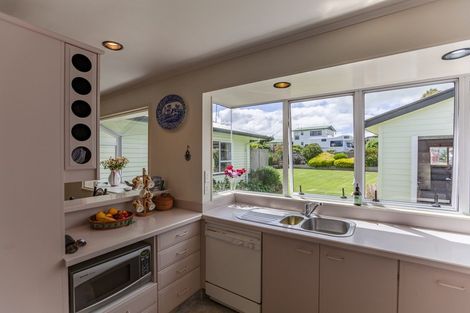Photo of property in 61 Racecourse Road, Waipukurau, 4200