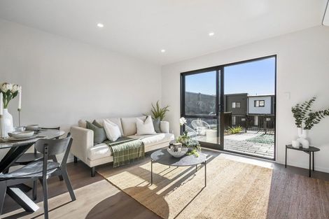 Photo of property in 4/4 Limestone Drive, Hobsonville, Auckland, 0616