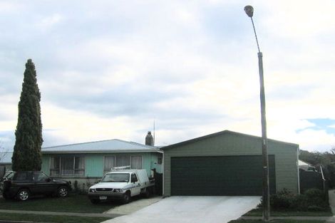 Photo of property in 74 Tait Drive, Greenmeadows, Napier, 4112