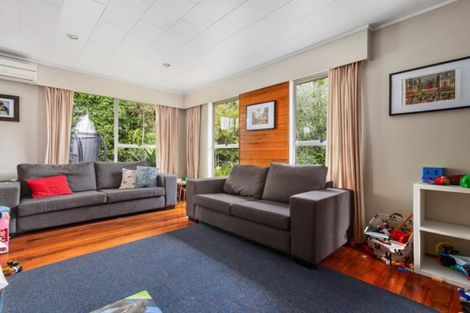 Photo of property in 2 Pipitea Place, Massey, Auckland, 0614