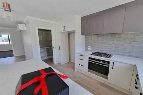 Photo of property in 62 Hokioi Drive, Kenepuru, Porirua, 5022