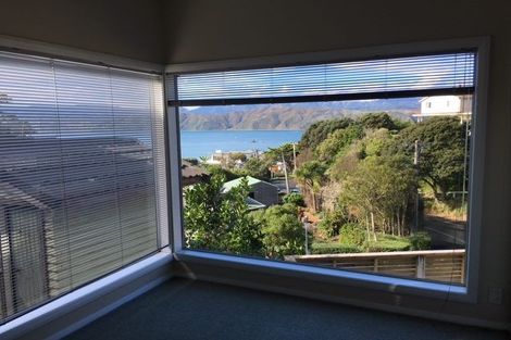 Photo of property in 6 Fettes Crescent, Seatoun, Wellington, 6022